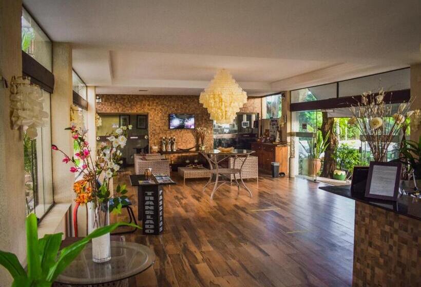 فندق Pousada Recanto Do Lobo