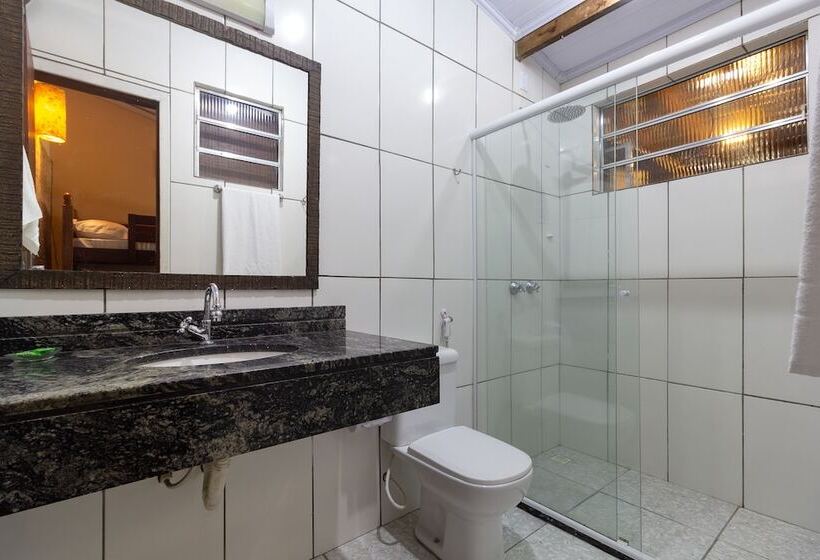 בית מלון כפרי Pousada Rio Paraty