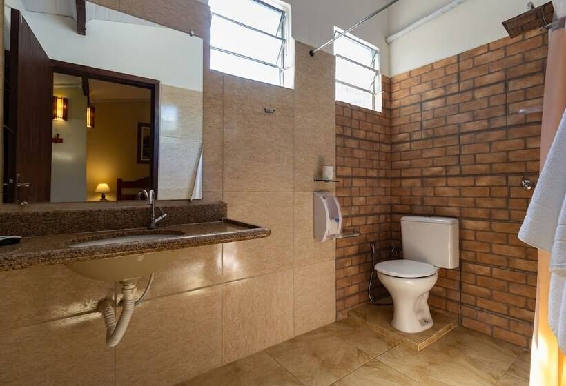 בית מלון כפרי Pousada Rio Paraty