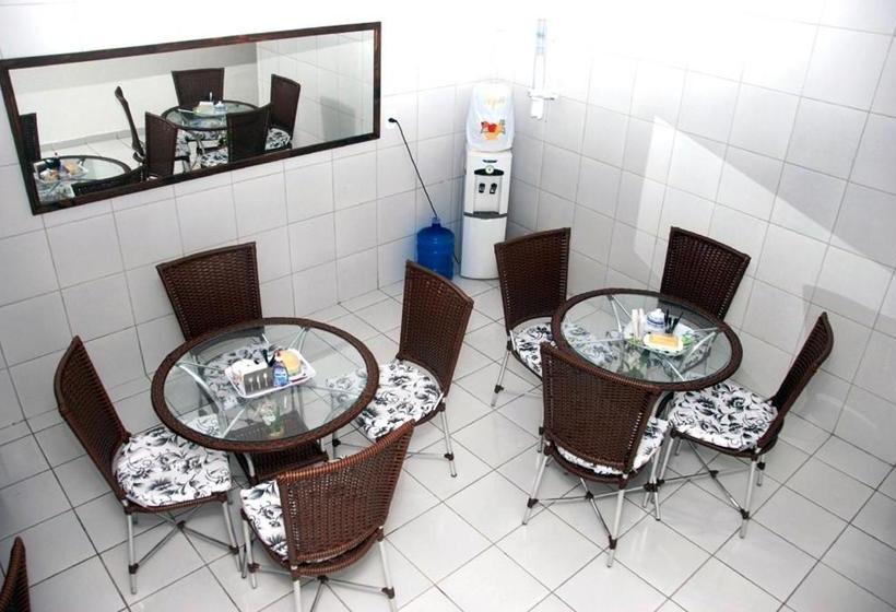 酒店 Pousada Savoy