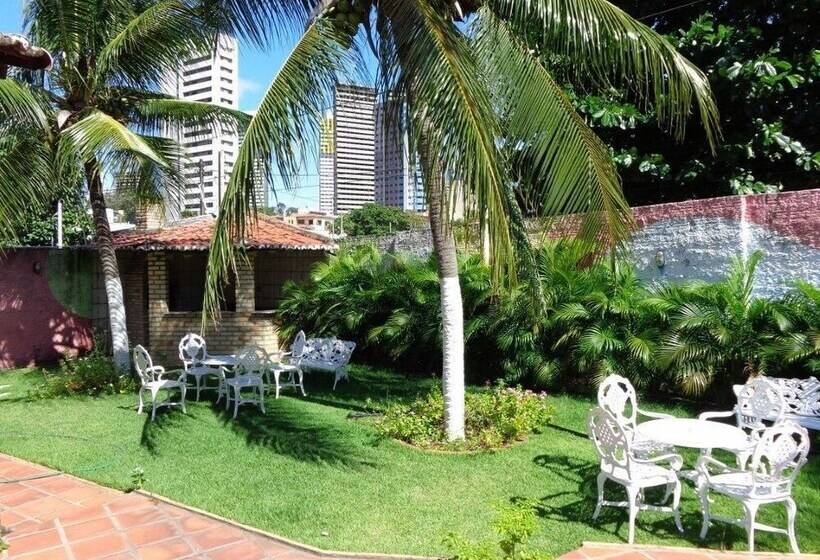 Отель Pousada Toca Do Tato