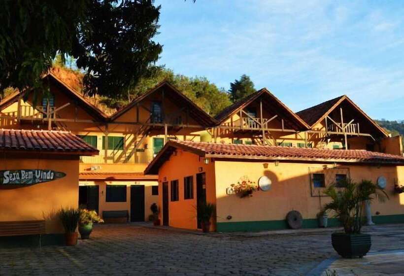 ホテル Pousada Villa Três