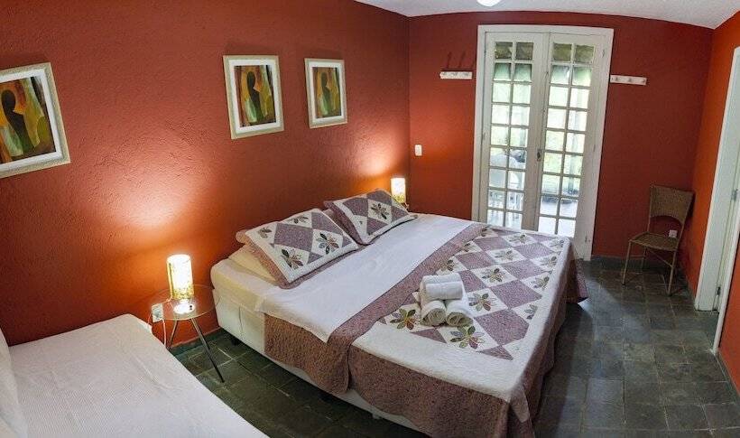 Отель Praia Da Crena