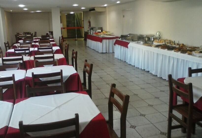 בית מלון כפרי Thanharu Praia