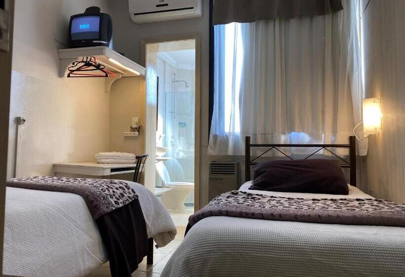 هاستل Pousada Thiany