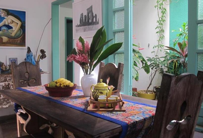 Alfazema Cultural Bed And Breakfast