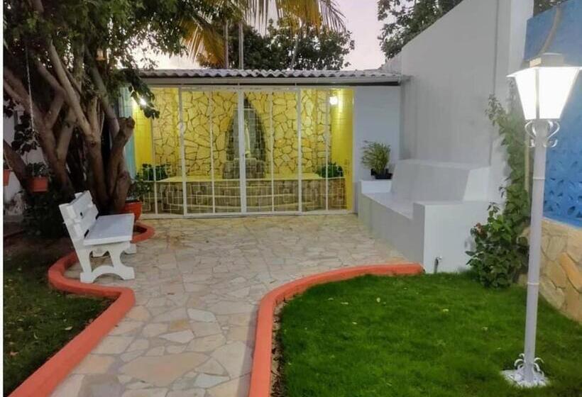 Bed and Breakfast Pousada Don Robledo