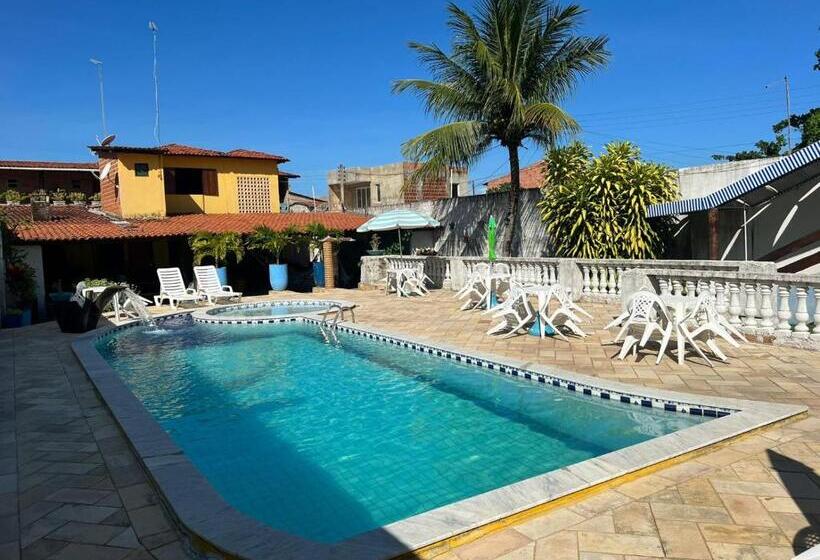 Bed and Breakfast Pousada Don Robledo