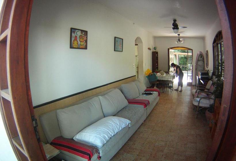 Bertioga Beach Hostel