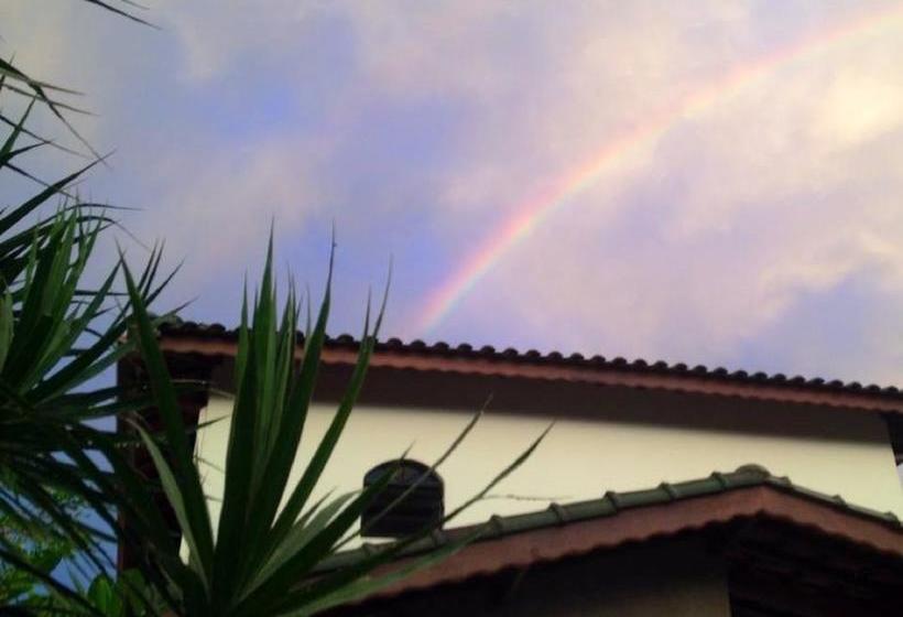 Bertioga Beach Hostel