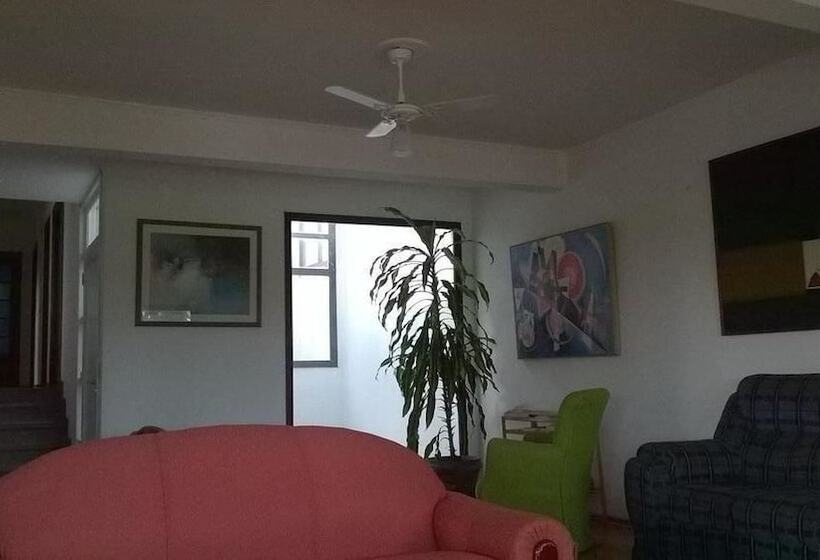 ユースホステル Residencial Casa Grande