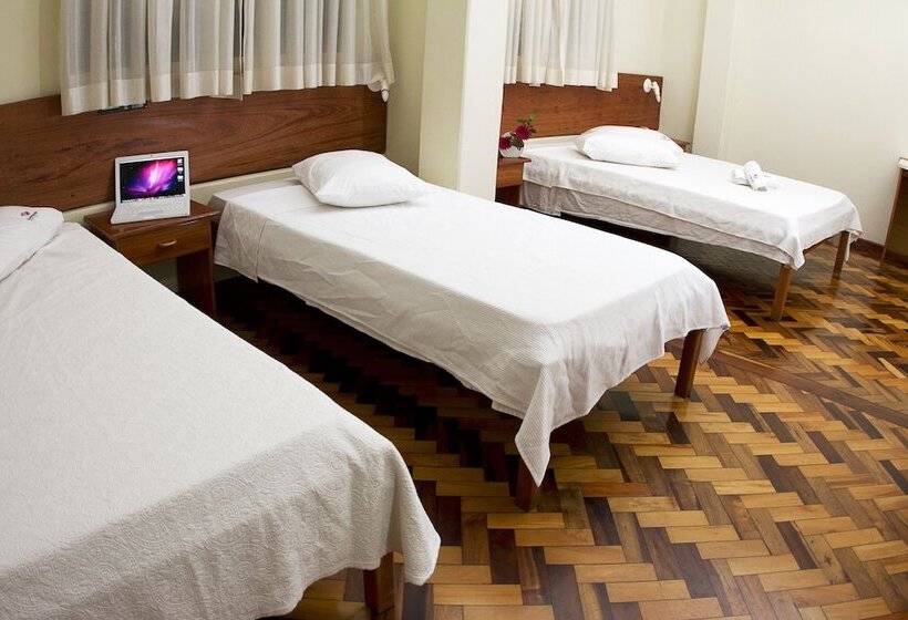 Acomodare Hotel  Sob Nova Direção