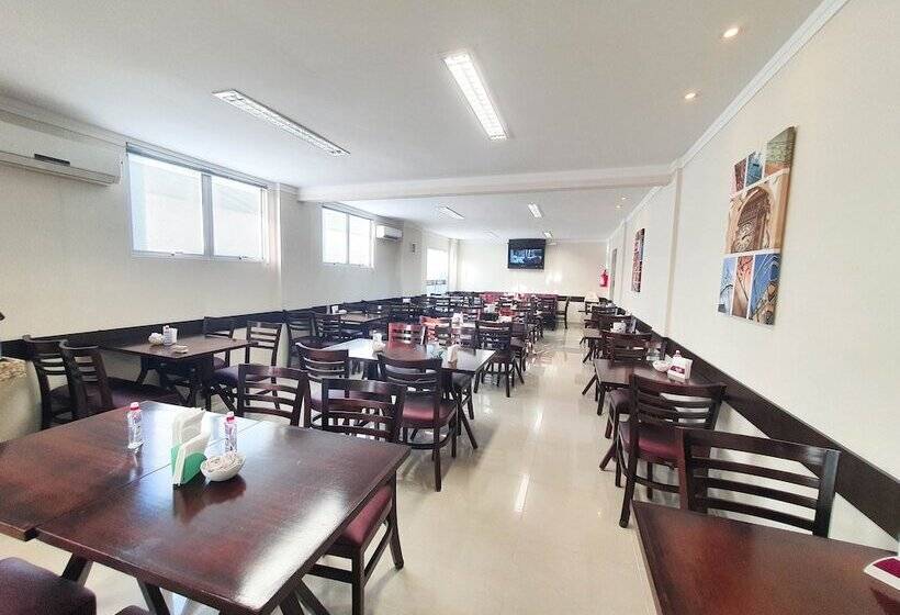 ホテル Avenida Palace