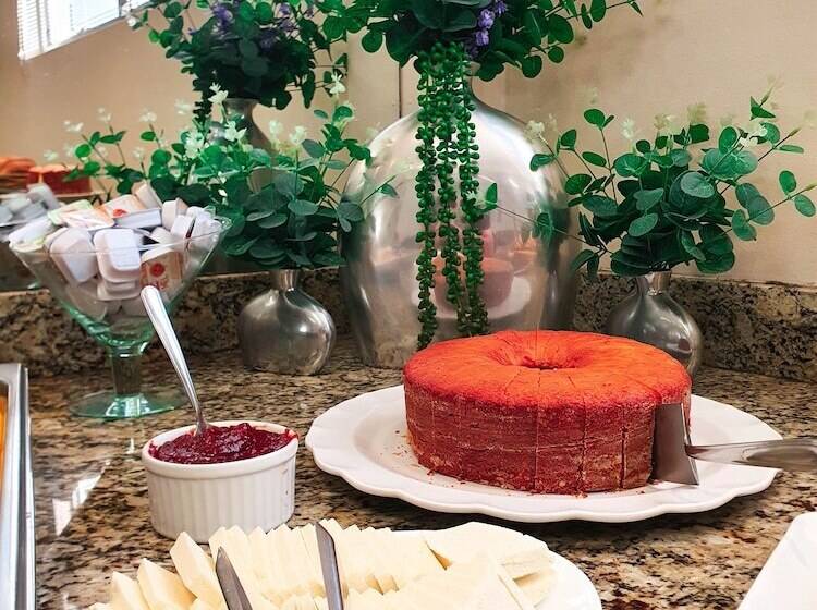 ホテル Avenida Palace