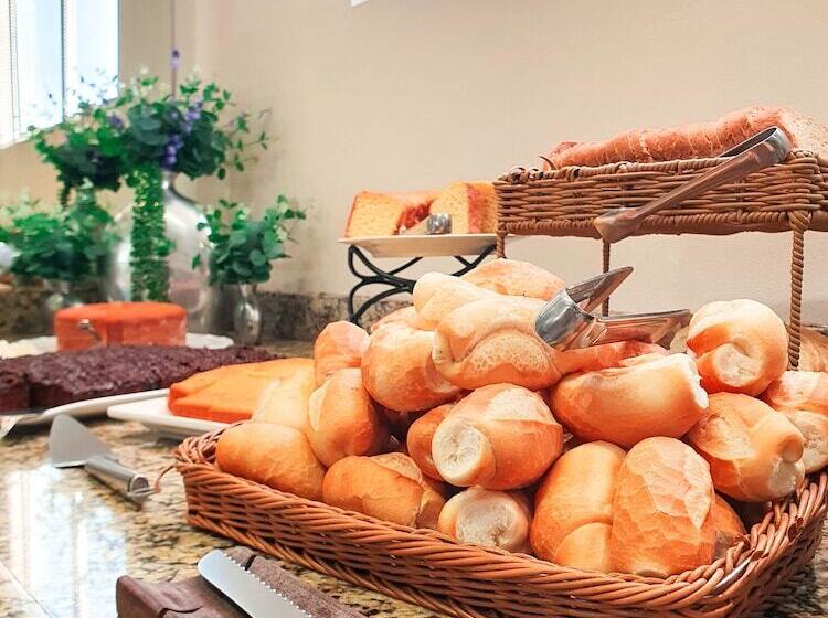 ホテル Avenida Palace