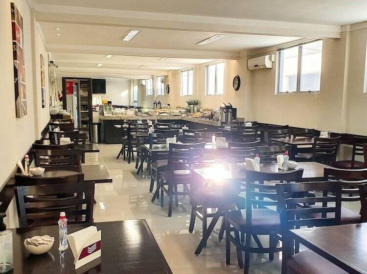 ホテル Avenida Palace