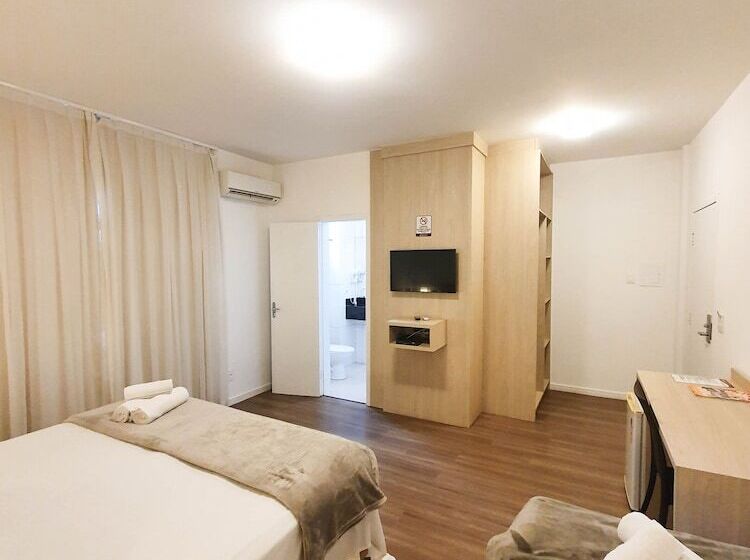 ホテル Avenida Palace