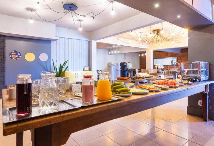 Отель Comoditá Ltda