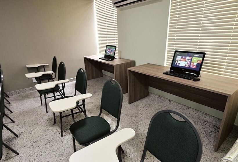 Domus Hotel Cidade Nobre Ipatinga