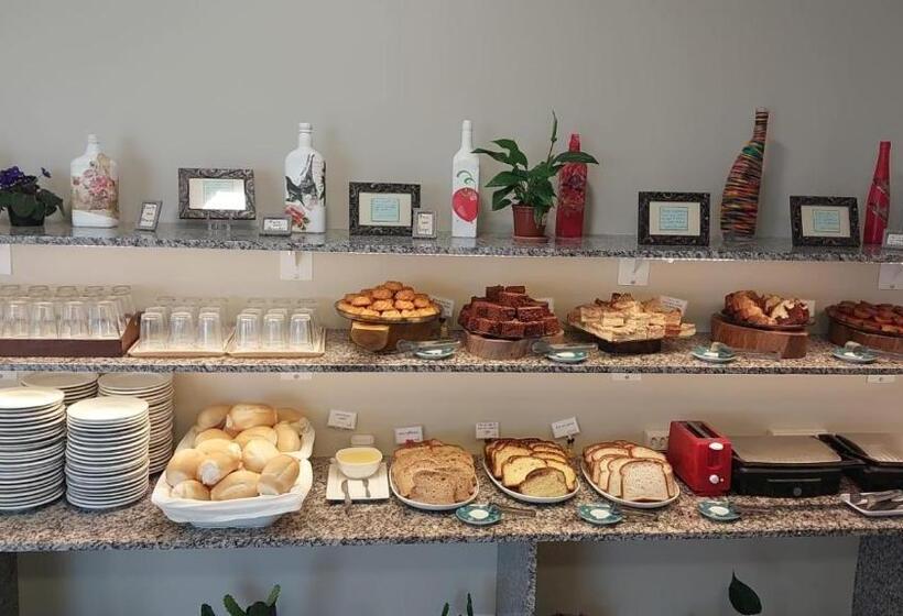 Отель Flamboyant