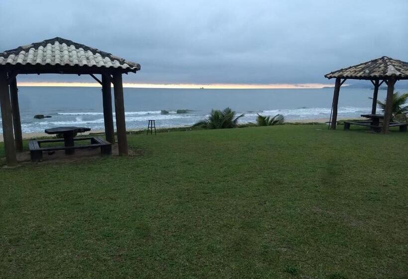 Отель Flamboyant