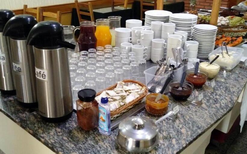 בית מלון כפרי Gravataí Center