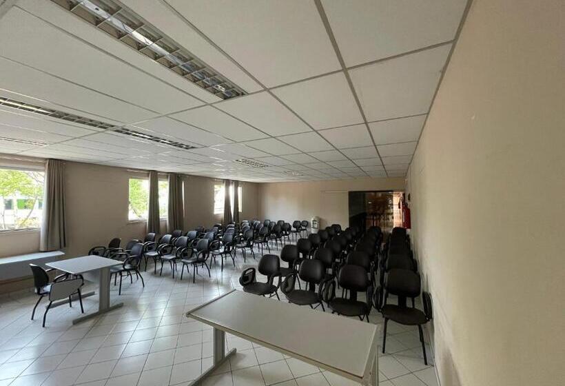 هتل Guapindaia Praça