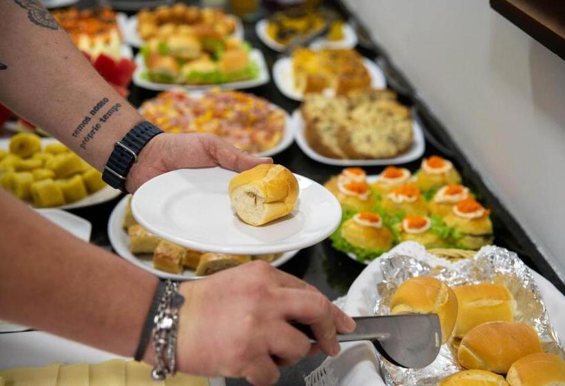 هتل Guapindaia Praça