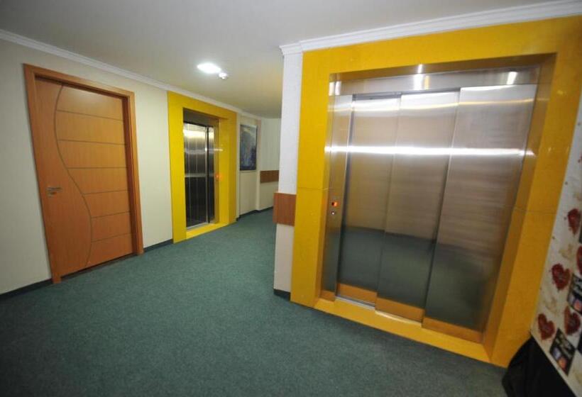 فندق Herval Park