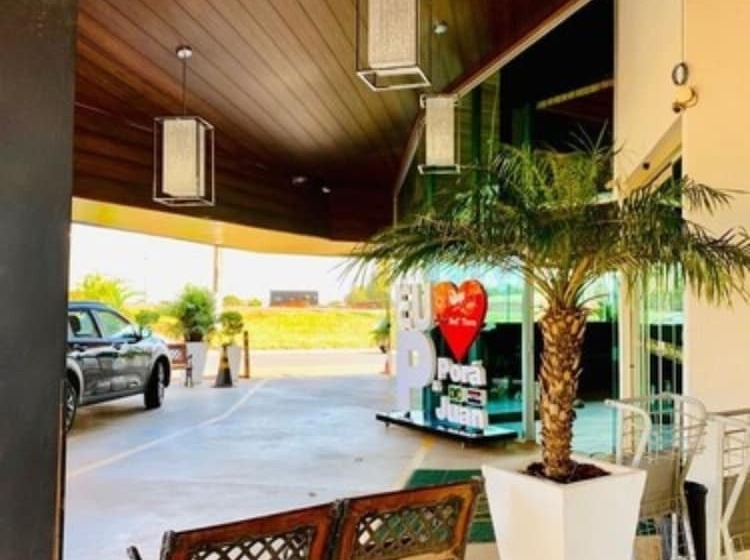 فندق Herval Park