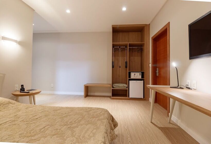 فندق Mara Turismo