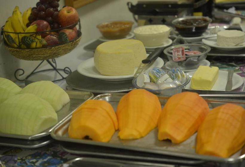 בית מלון כפרי Morotin