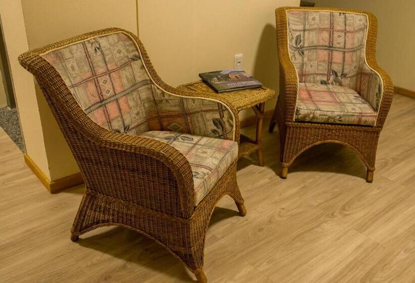 Отель Nhtel Acomodações