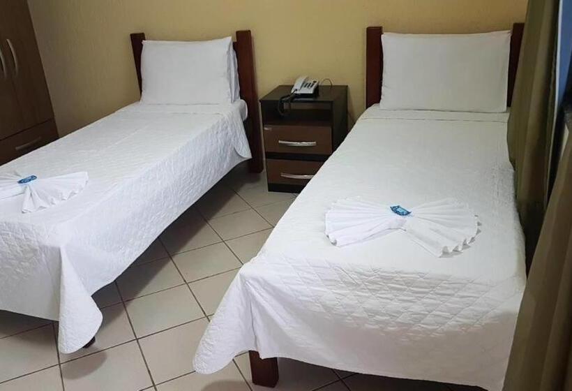 בית מלון כפרי Orla De Araruama