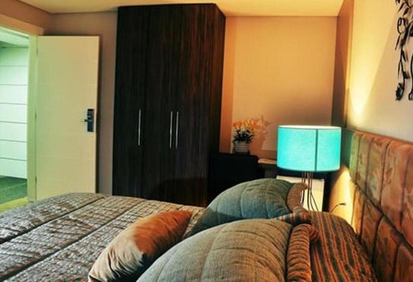 فندق Petry Plaza