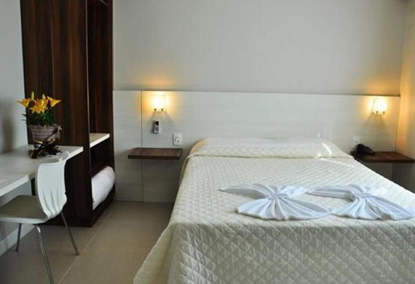 فندق Petry Plaza