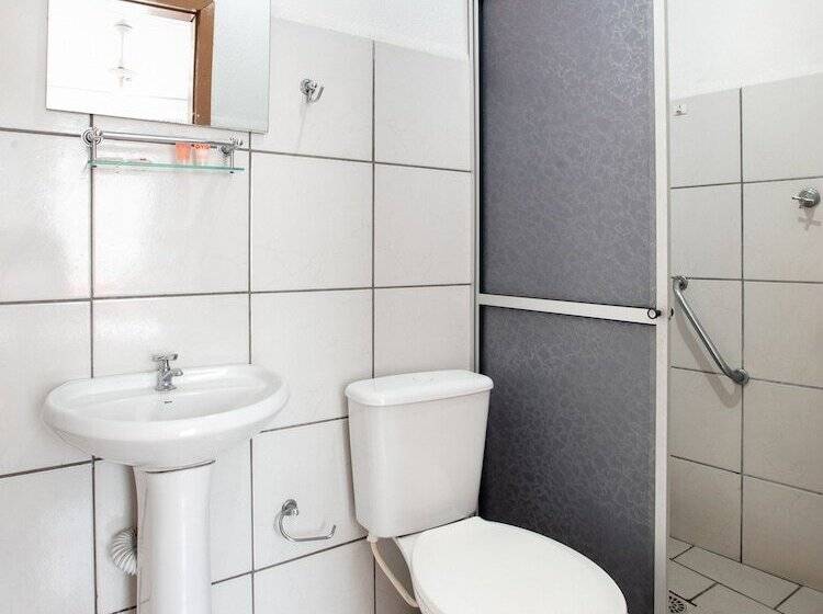 בית מלון כפרי Pousada Le Charme De La Ville