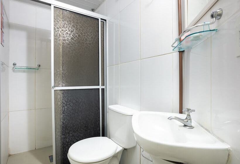 בית מלון כפרי Pousada Le Charme De La Ville