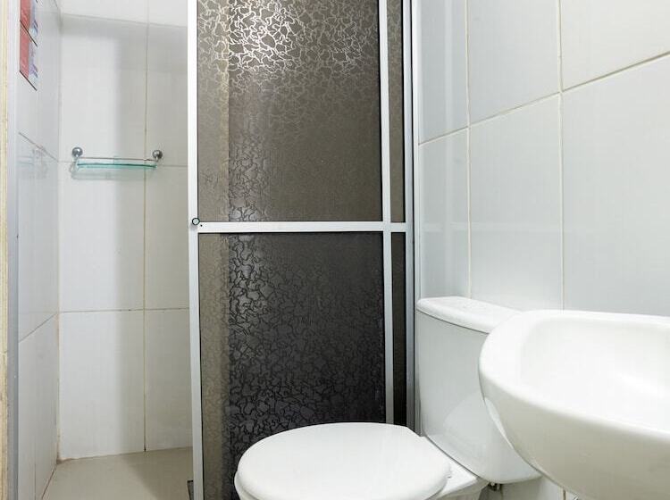 בית מלון כפרי Pousada Le Charme De La Ville