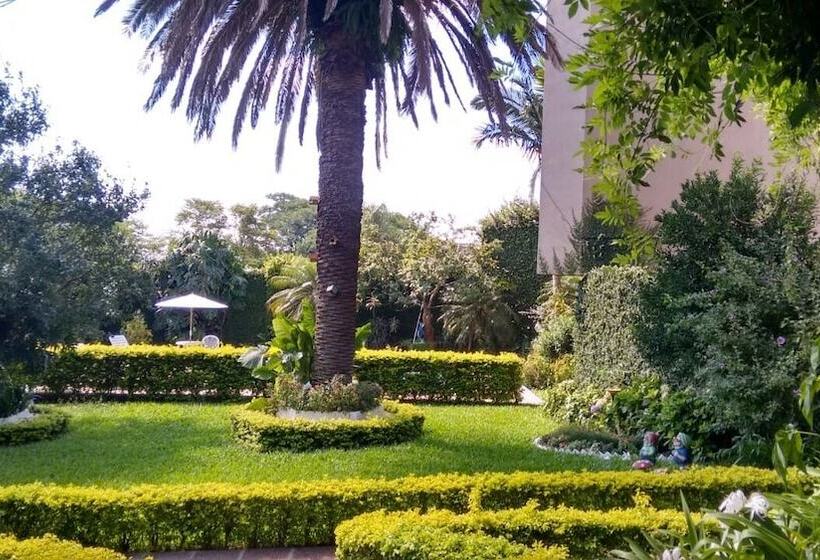 בית מלון כפרי River