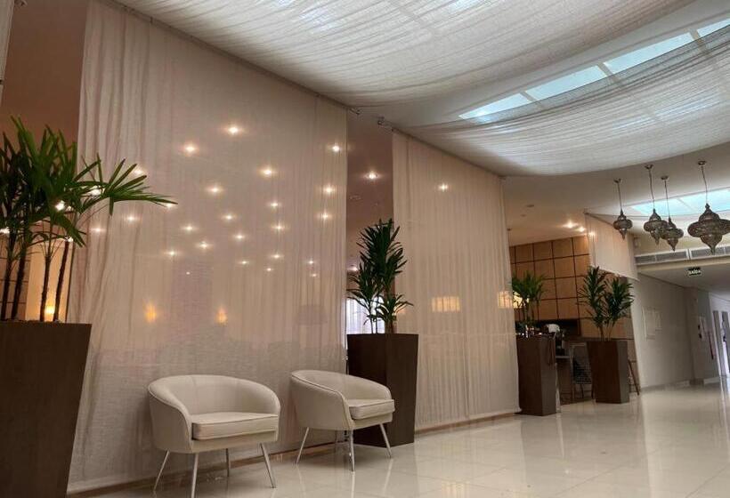 فندق Santa Catarina Plaza