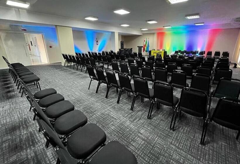 בית מלון כפרי Santa Catarina Plaza