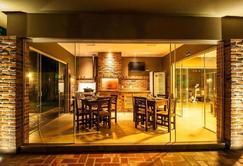 ホテル Viageiro Casa