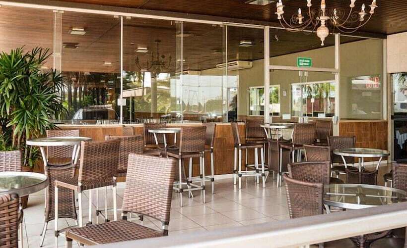 בית מלון כפרי Vila Romana Park