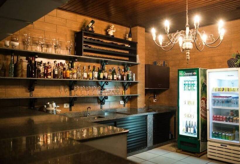 בית מלון כפרי Vila Romana Park