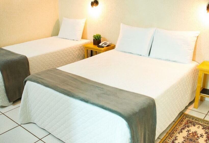 בית מלון כפרי Vila Romana Park