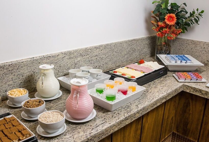 Ville Hotel Gramadão