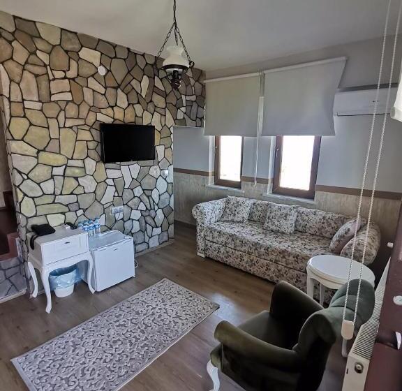 Akamoy Boztepe Hotel & Restaurant