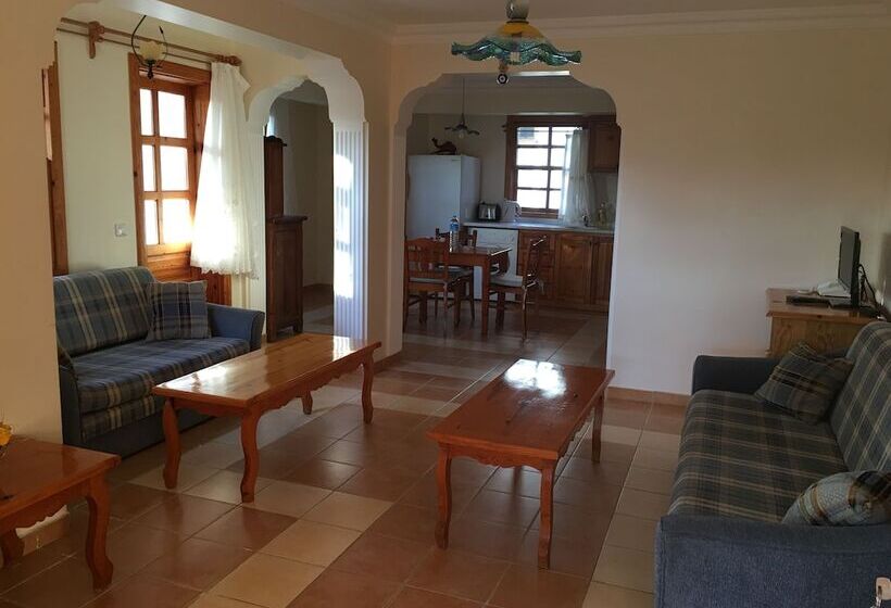 Asur Hotel & Aparts & Villas