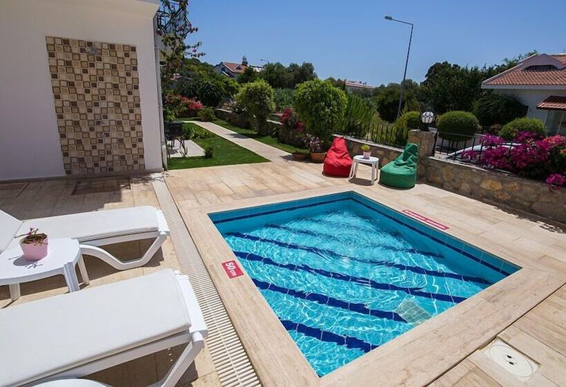 مبيت وإفطار Datca Beyaz Ev